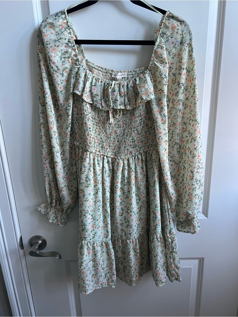 Women’s Floral Ruffle-Smock Dress in Light Mint